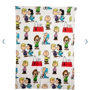Peanuts Throw Blanket